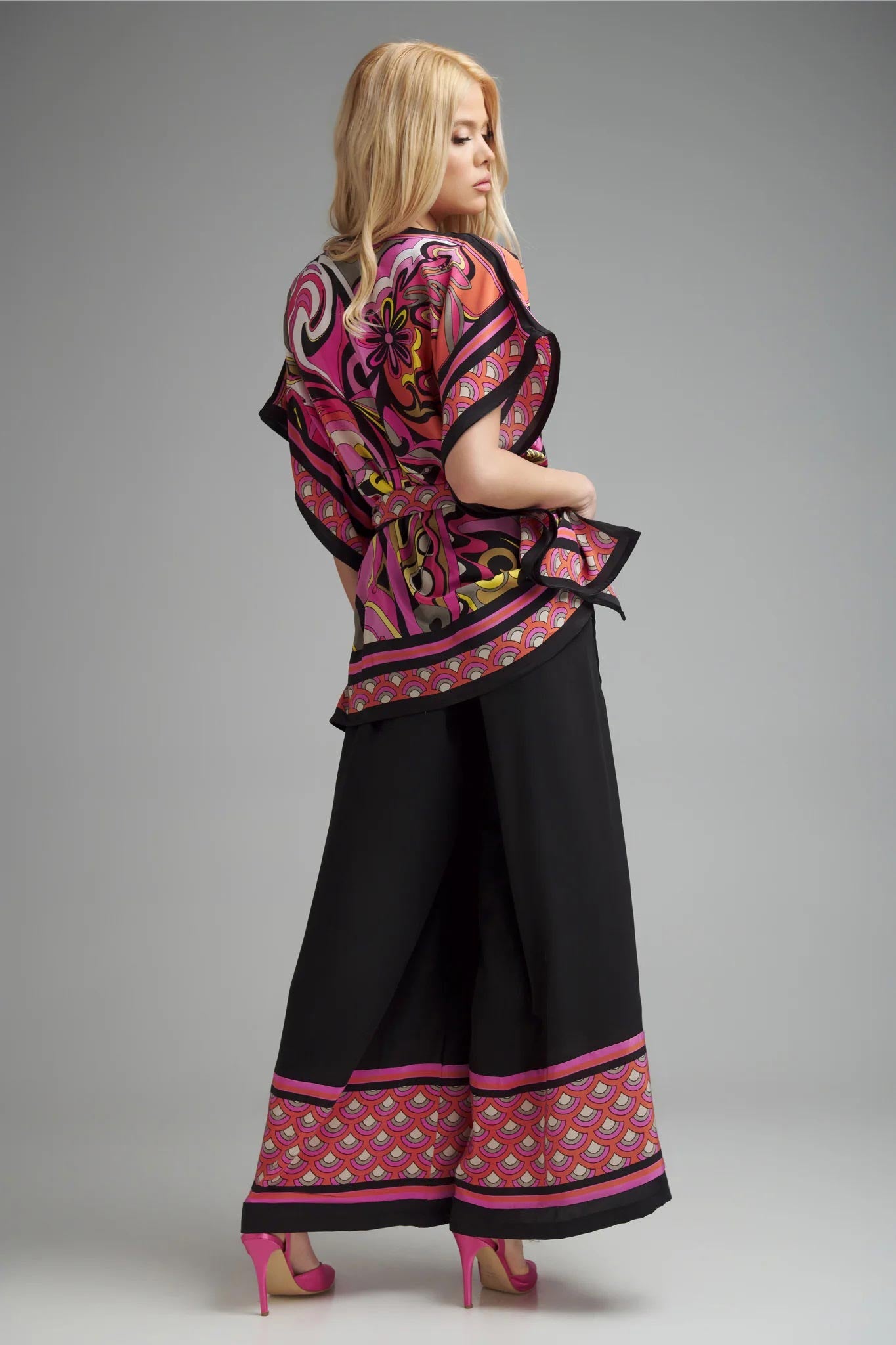Artistic Flair Print Top & Palazzo Pant Co-Ord Set With Printed Belt
