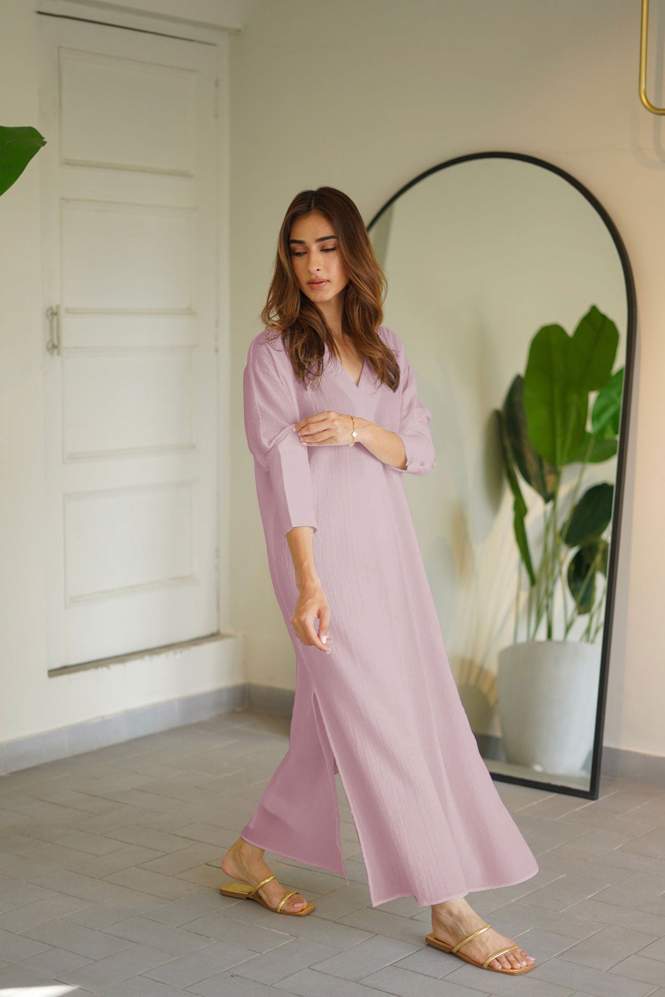 Elegant-Long-Dress-Perfect-for-Any-Occasion-100