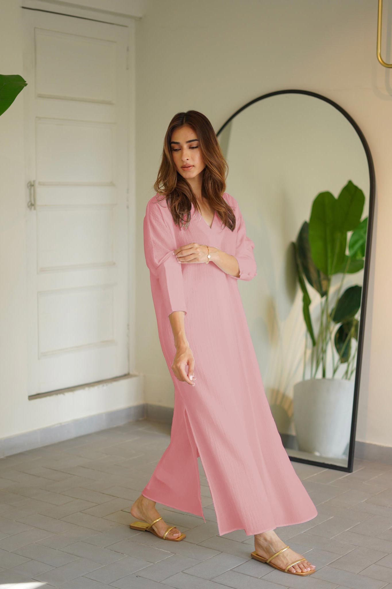 Elegant-Long-Dress-Perfect-for-Any-Occasion-133