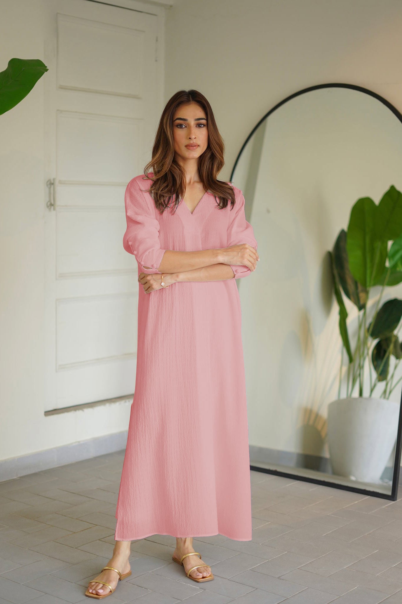 Elegant-Long-Dress-Perfect-for-Any-Occasion-144