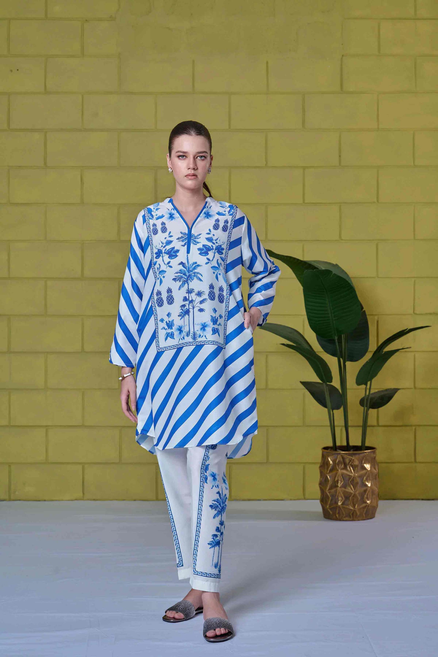 Ladies Garment Manufacturers