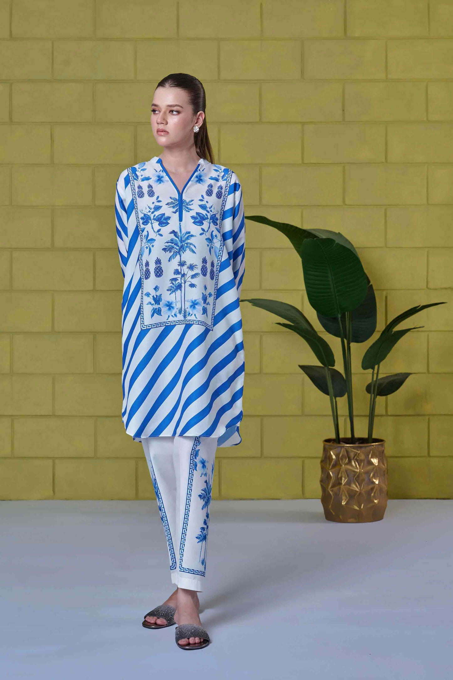 Ladies Garment Manufacturers