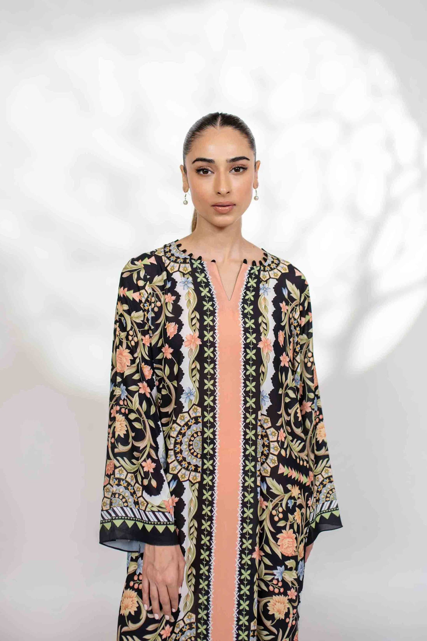 Stylish-Ethnic-Kaftan-with-Geometric-Patterns