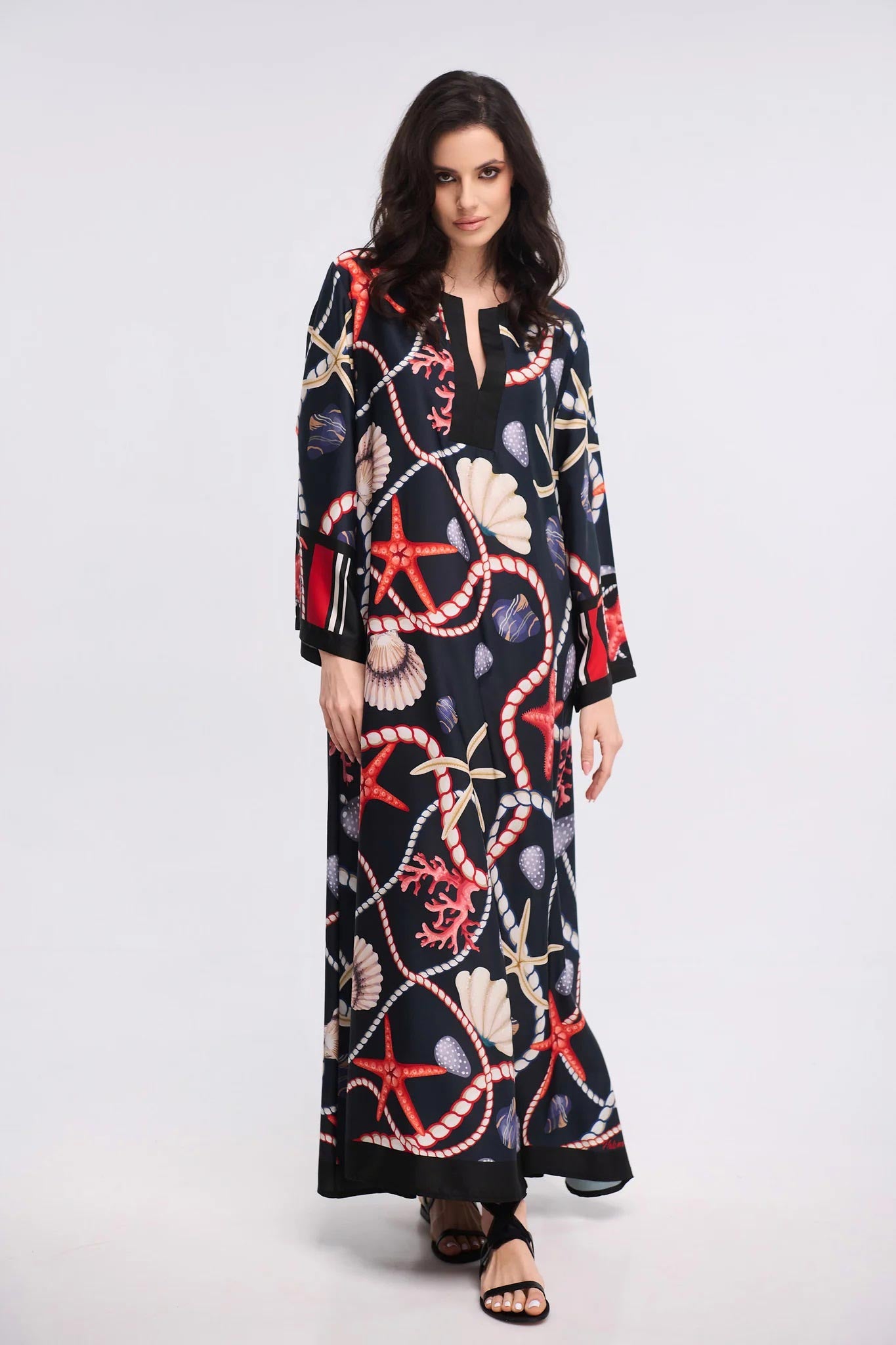 Beach wear kaftan in wholesale