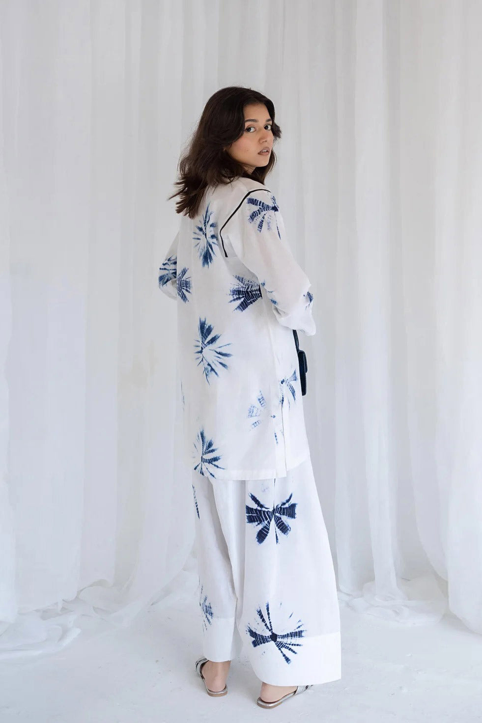 Ladies garment manufacturers