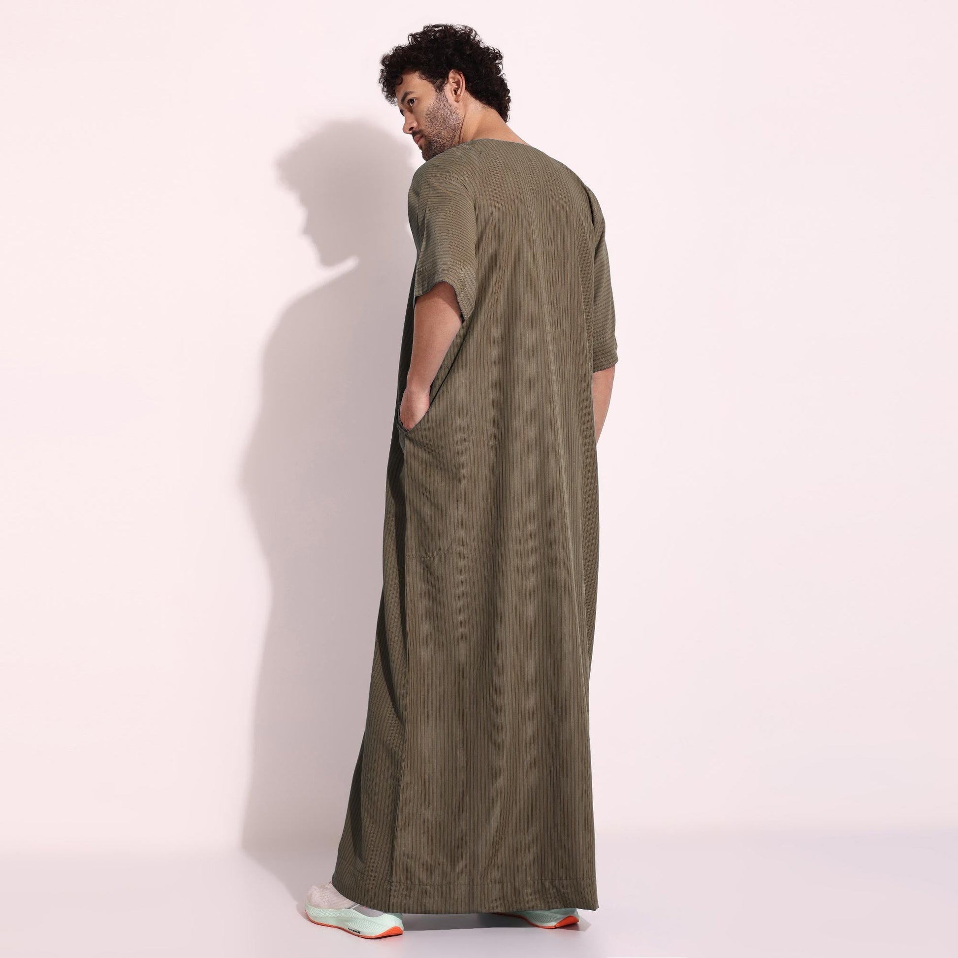 Casual Wear Mens Half Sleeves Thobe Brown Color
