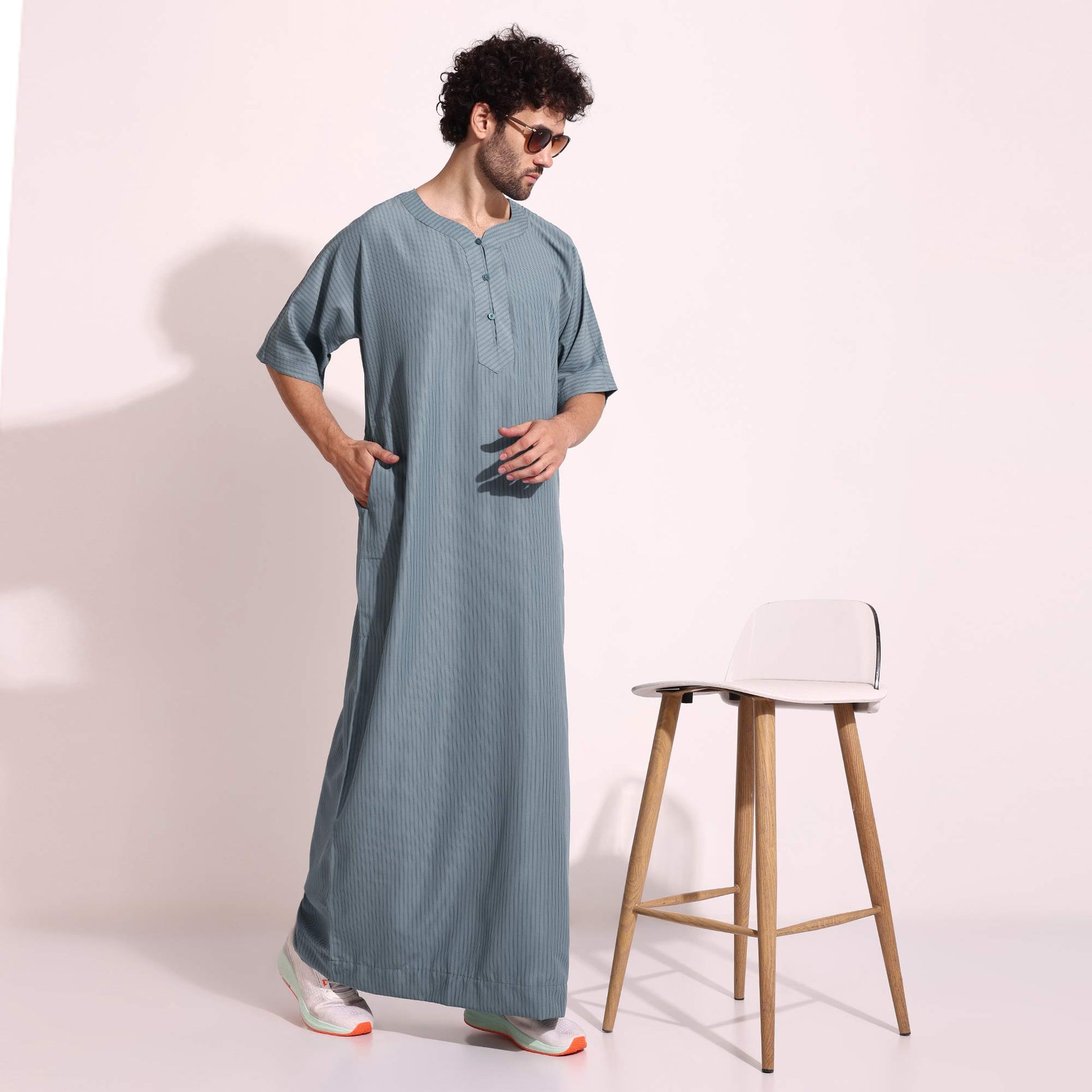 Casual Wear Mens Half Sleeves Thobe Grey Color