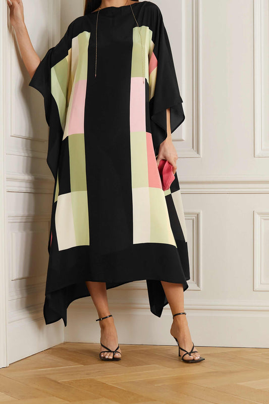 Black Color With Beautiful Geometric Print Womens Kaftan