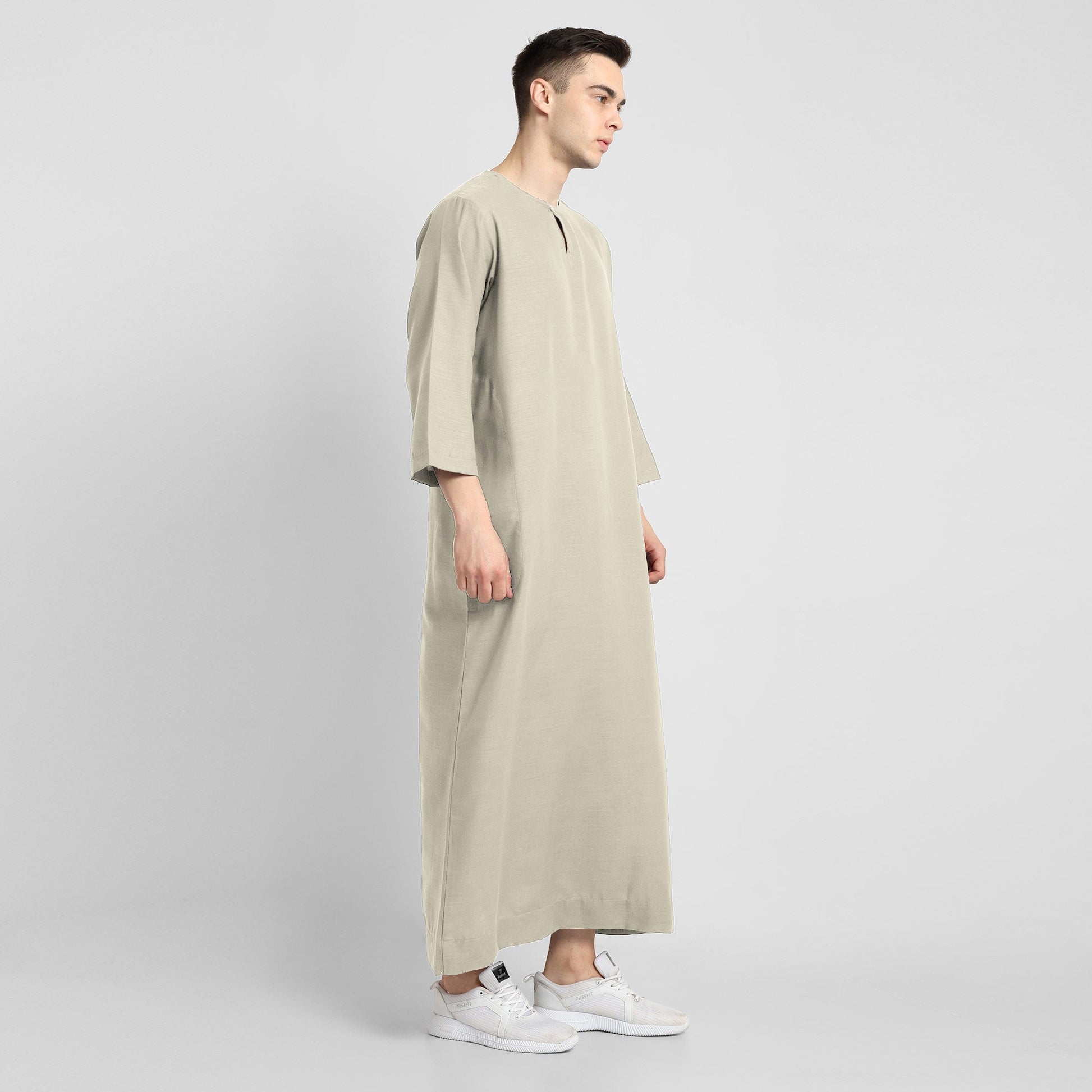 Mens Beige long sleeve thobe with mandarin collar and side pockets