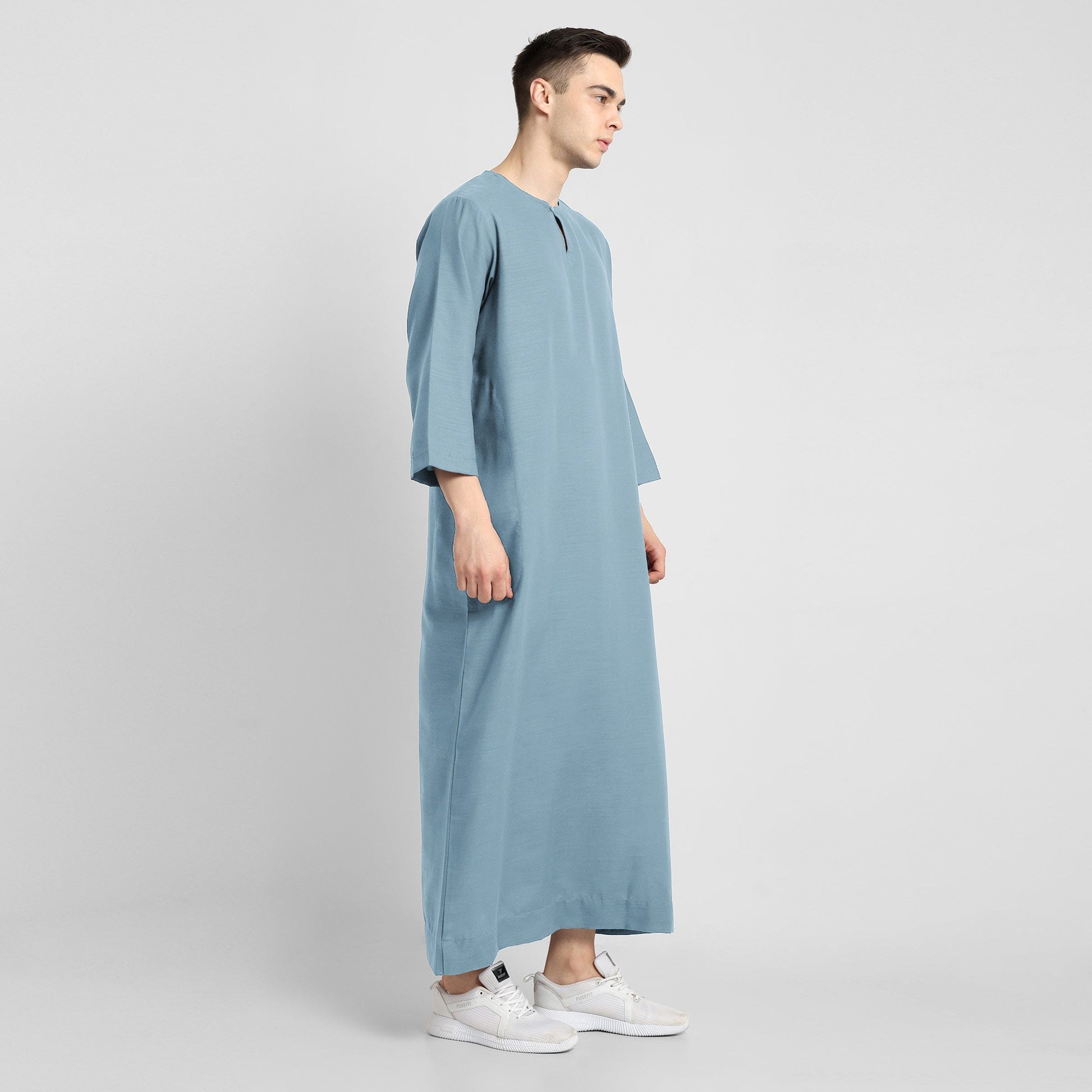 Mens Blue long sleeve thobe with mandarin collar and side pockets
