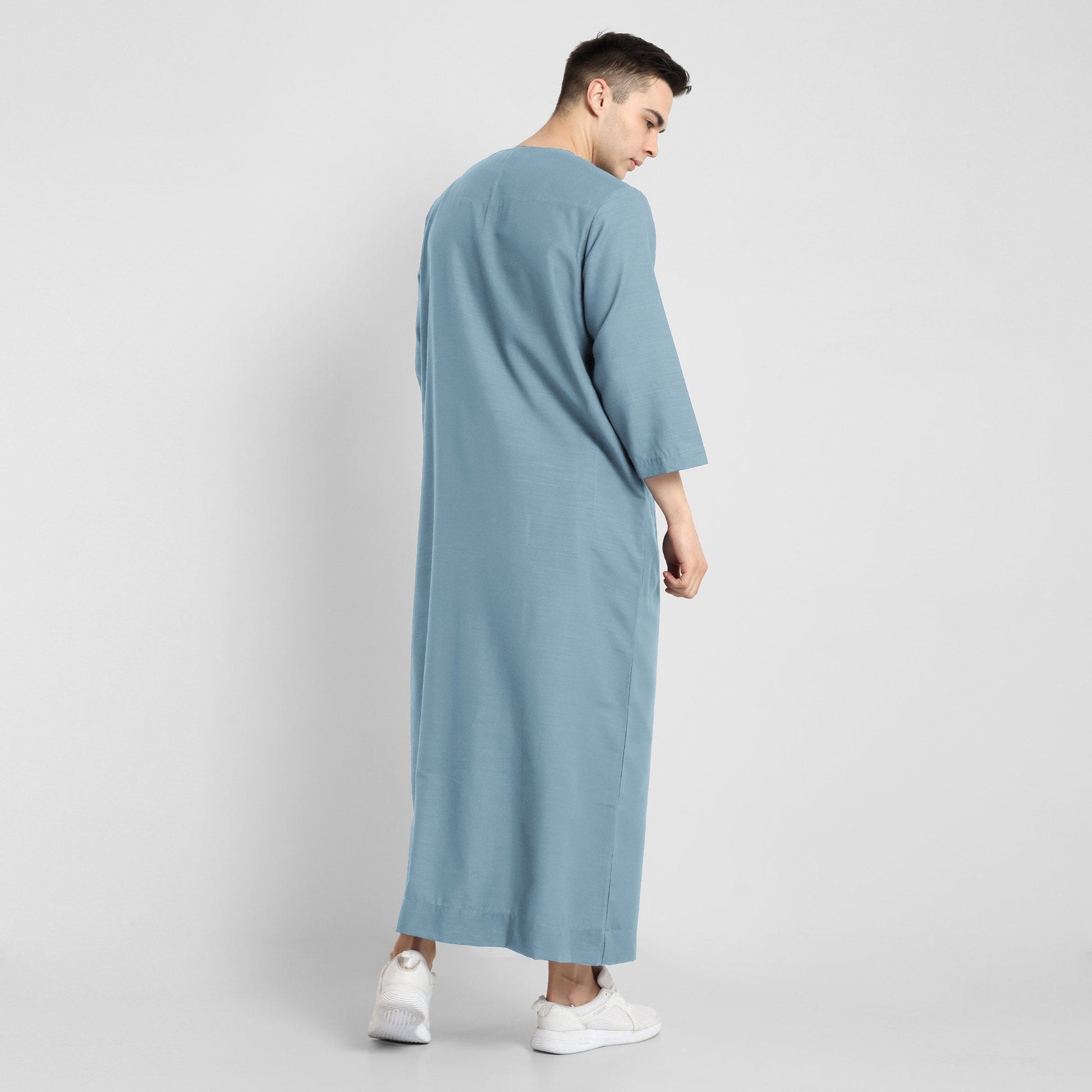 Mens Blue long sleeve thobe with mandarin collar and side pockets