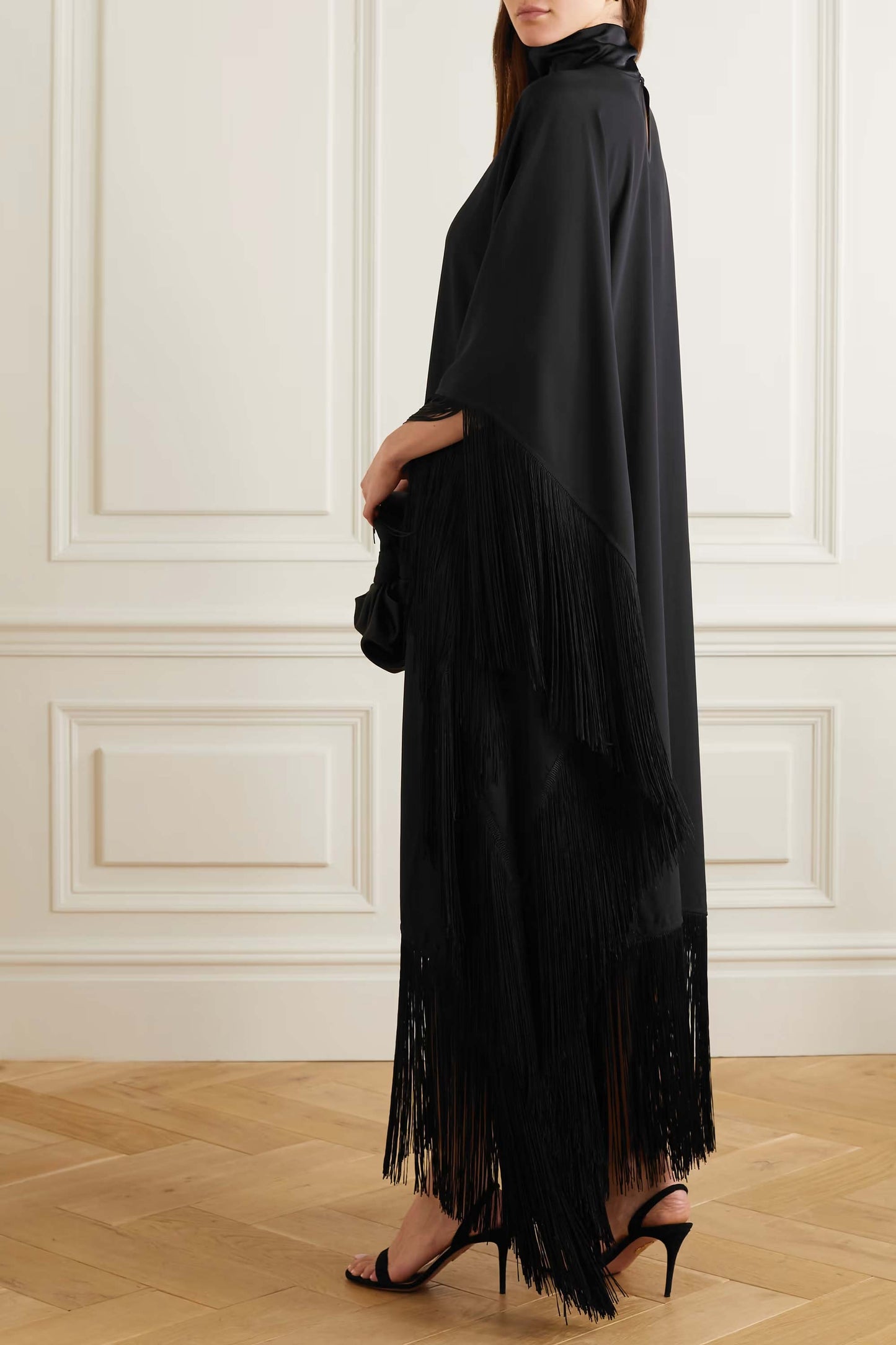 Fringe Fantasy: Elegant Tassel Kaftan