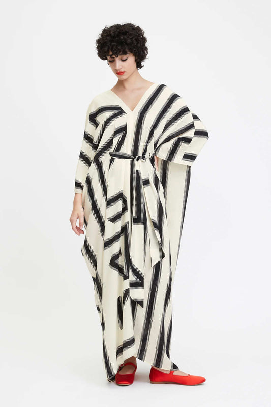 White And Black Geometric Kaftan With Waist Belt
