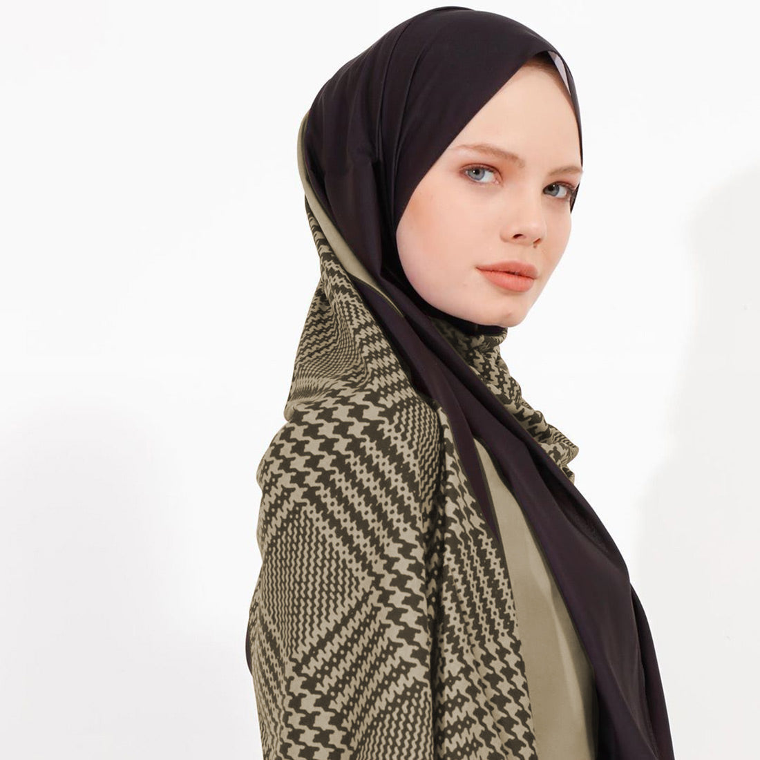 Stylish geometric pattern hijab in diverse colors, perfect for modern modest fashion in Cream Color