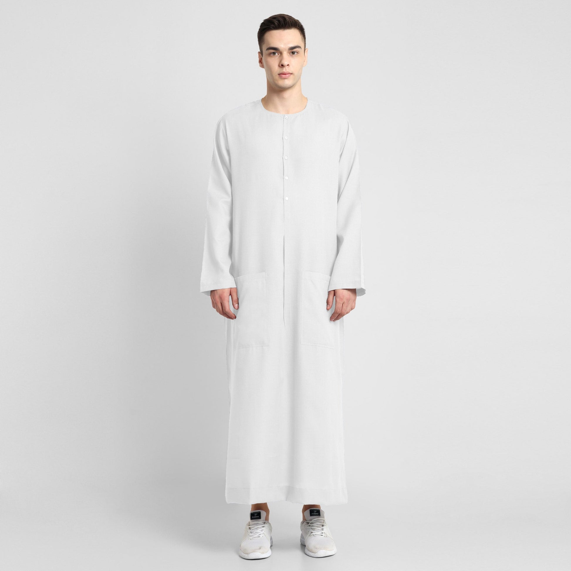 Elegant White Thobe Versatile and Stylish