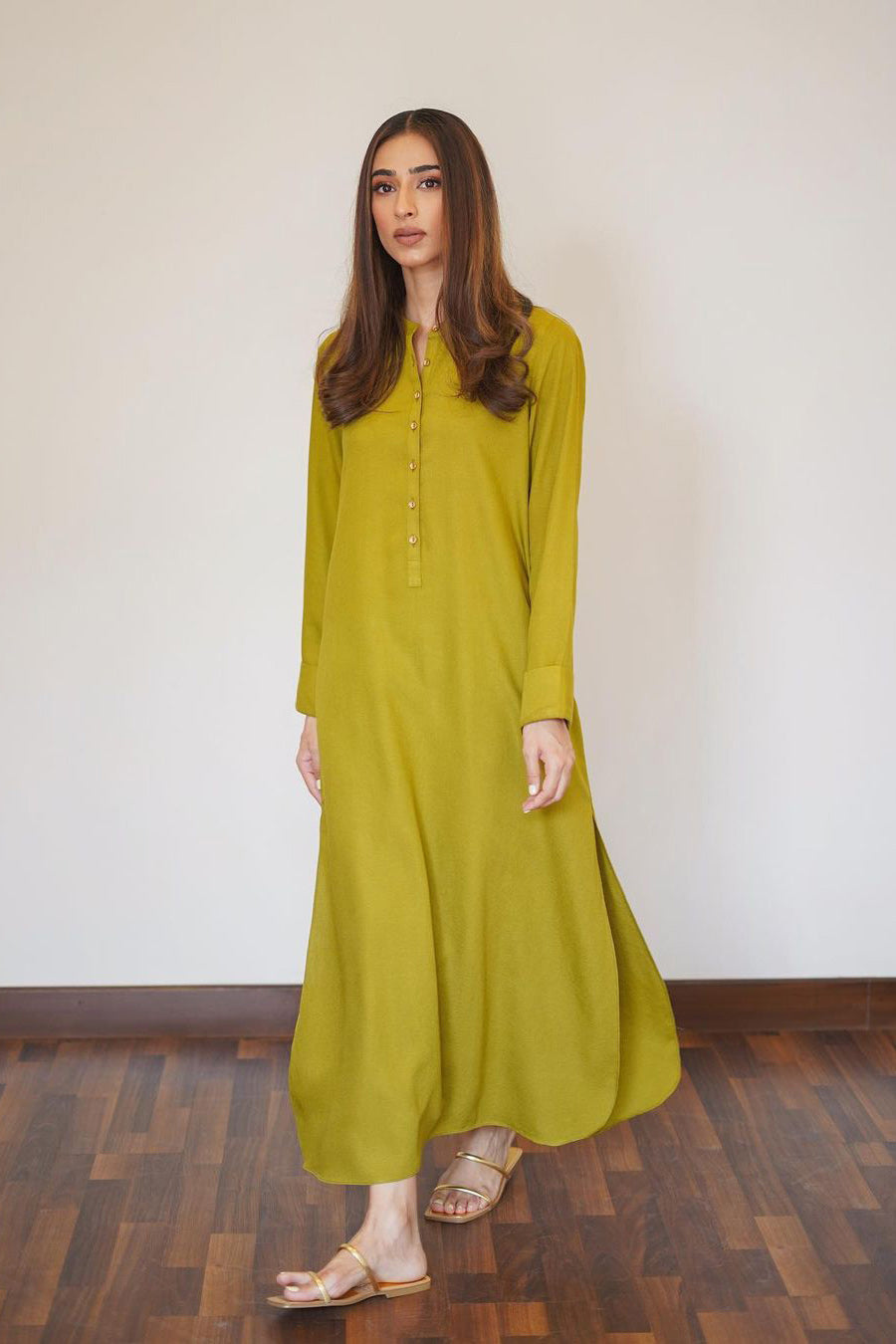 Natural fabric suits manufacturer