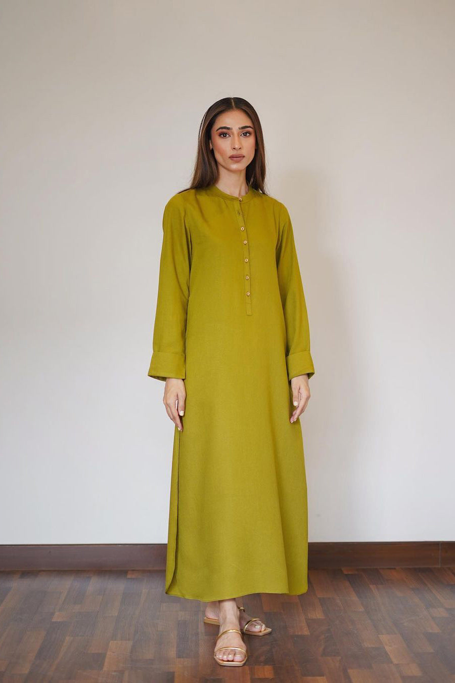 Natural fabric suits manufacturer