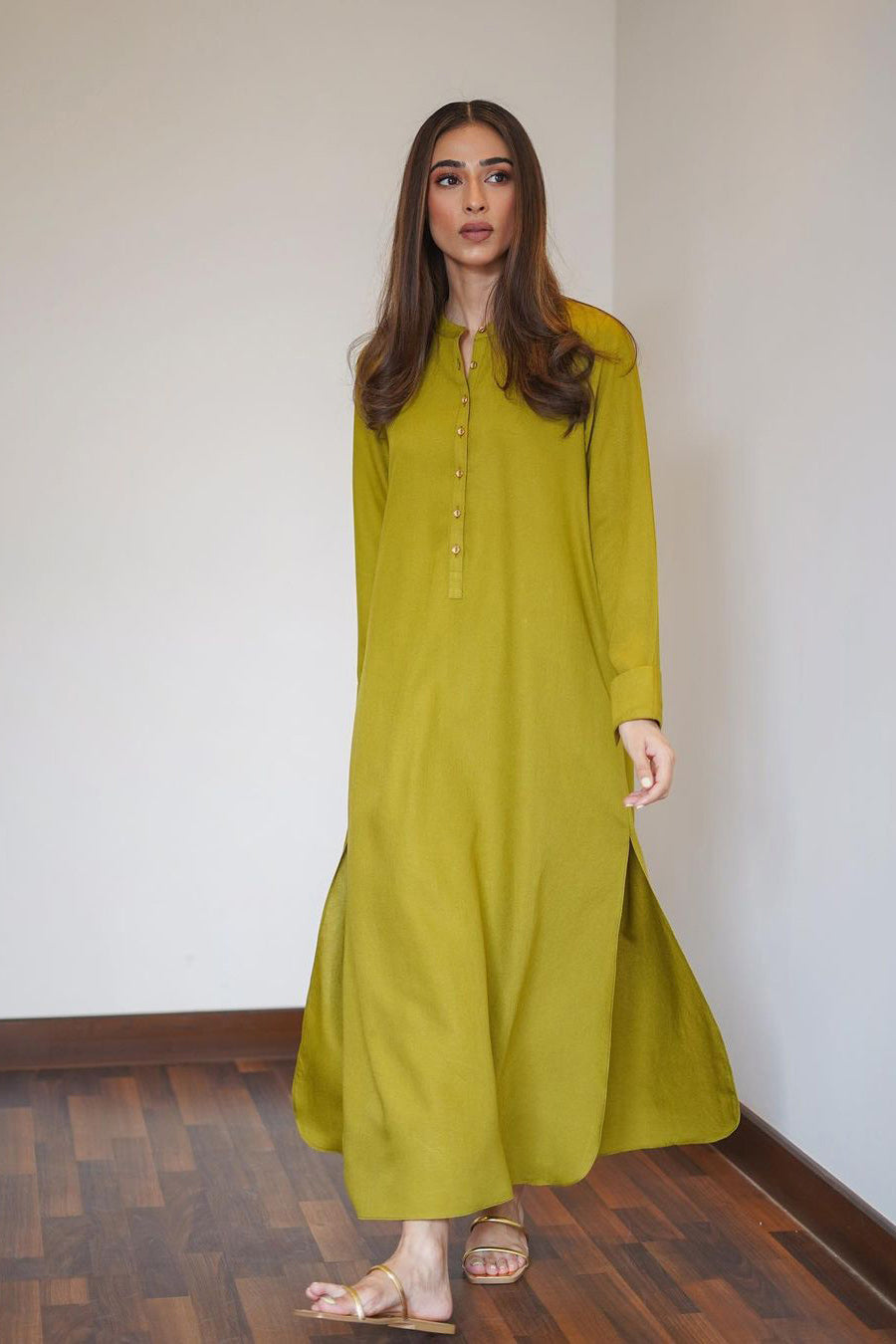 Natural fabric suits manufacturer