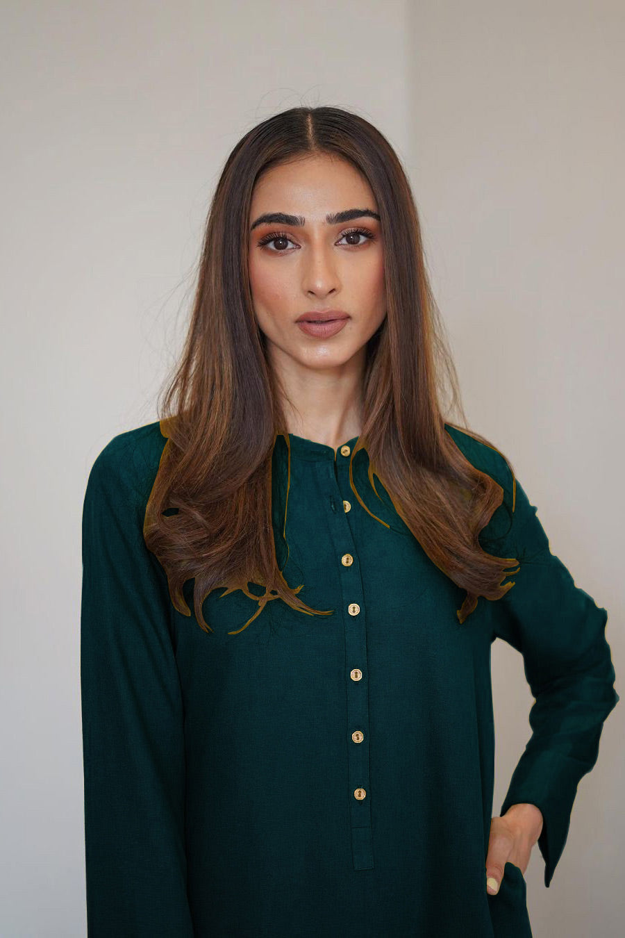 Vibrant-Outfit-stylish-and-Comfortable-Two-Piece-Set-4_247e5f12-dccf-42f9-ae0d-37fa556d5b13
